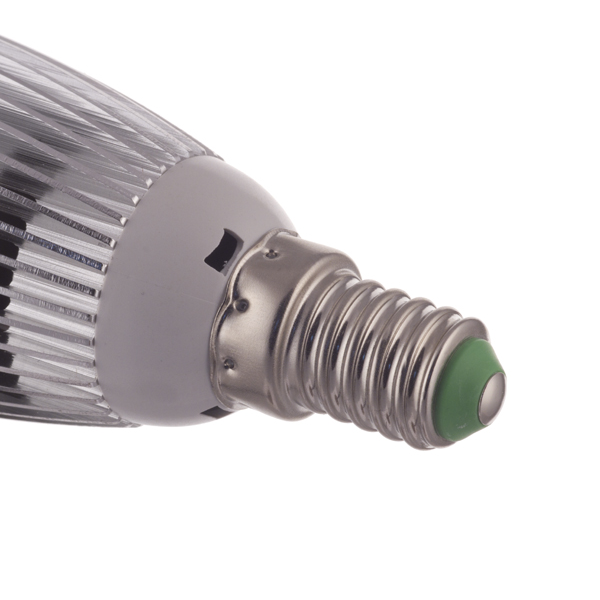 Ampoule LED bulbe douille E27, 4W 230V, blanc chaud à 3,95€